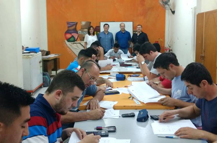 Se realizó examen del Curso de Instalador Electricista