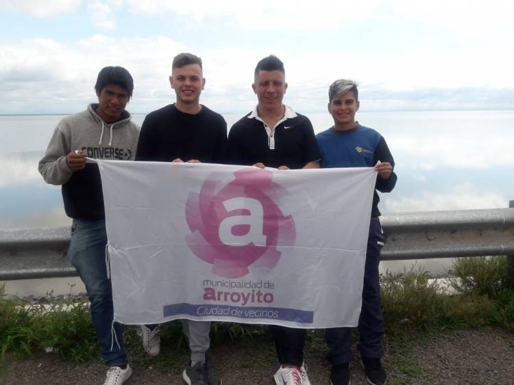 JÓVENES QUE REPRESENTAN A NUESTRA CIUDAD EN ACTIVIDADES DEPORTIVAS