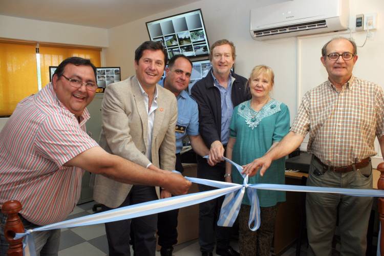 EL INTENDENTE CRAVERO CONTINÚA GESTIONANDO EN MATERIA DE SEGURIDAD