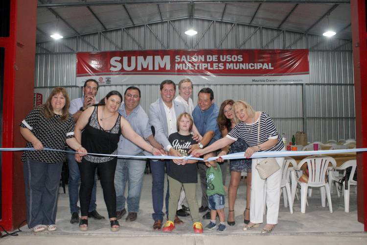 Se inauguró el SU.M.M.  Salón de Uso Múltiple Municipal   del Paraje la Curva