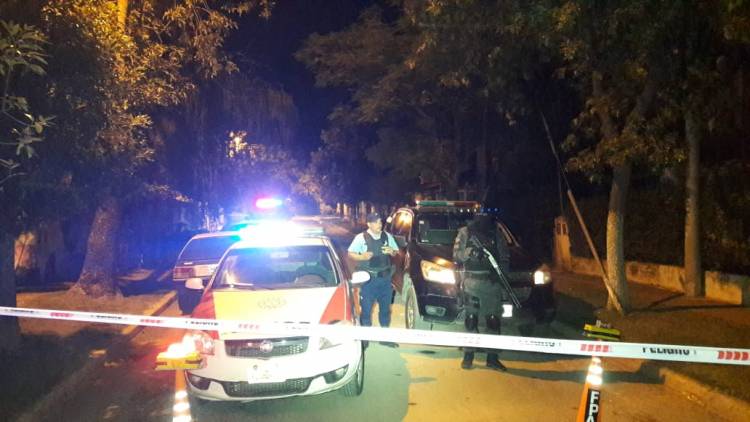 FPA DETUVO A DOS HERMANOS QUE HACÍAN DELIVERY DE DROGAS EN LAS VARILLAS