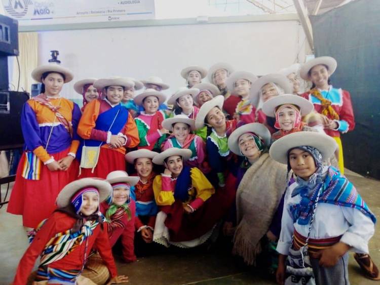 Festival Competitivo de Folclore