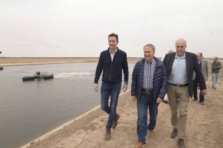 Las Varillas: Schiaretti inauguró el sistema de cloacas
