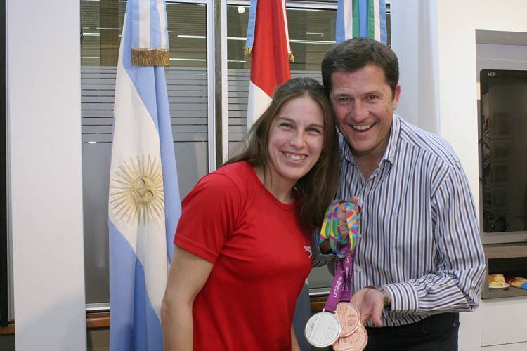 El Intendente Cravero recibió a Elizabeth Noriega