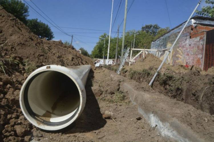 CLOACAS SECTOR SUR A PUNTO DE SER UNA REALIDAD, LUEGO DE LAS GESTIONES DEL INTENDENTE CRAVERO 