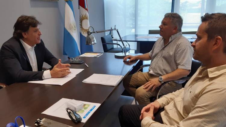 Más seguridad: el Intendente Gustavo Benedetti se reunió con el Ministro de Seguridad, Dr. Alfonso Mosquera y recibirá hoy a Comisarios de la Provincia de Córdoba