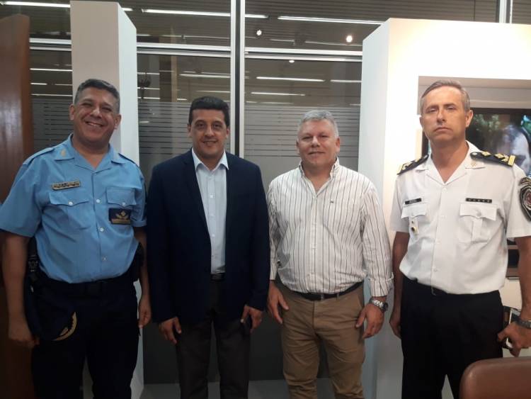 El Intendente Municipal, Gustavo Benedetti concretó la puesta en marcha de un nuevo puesto Policial que se instalará en El Fuertecito