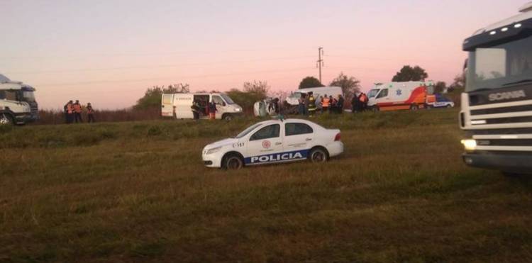 Accidente fatal en la Ruta 19: Un herido y una persona fallecida tras un choque frontal