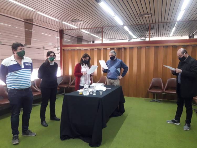 APERTURA DE SOBRES DEL LLAMADO A CONCURSO DE LA MUNICIPALIDAD