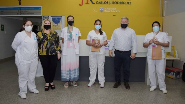 EL INTENDENTE RECONOCIÓ A SEIS LICENCIADAS EN ENFERMERÍA DEL HOSPITAL MUNICIPAL