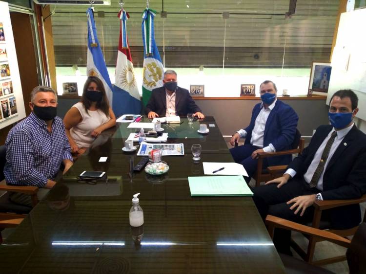 EL INTENDENTE GUSTAVO BENEDETTI SE REUNIÓ CON AUTORIDADES DEL BANCO NACIÓN