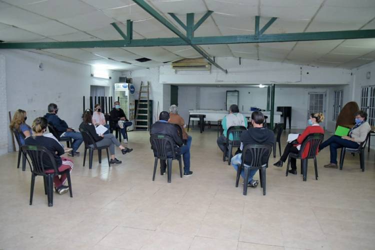 EL CEA JUNTO AL ÁREA DE DEPORTES MUNICIPAL RECORREN INSTITUCIONES DEPORTIVAS