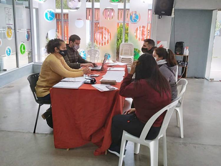 EL MUNICIPIO ASESORA A CENTROS DE ACTIVIDAD FÍSICA SOBRE SUBSIDIOS NO REINTEGRABLES QUE OTORGA LA PROVINCIA