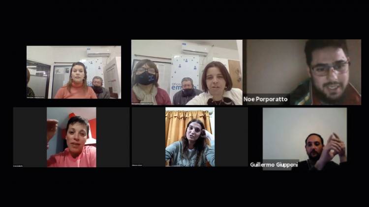 EN ARROYITO 30 EMPRENDEDORES SE CAPACITAN A TRAVÉS DEL MUNICIPIO