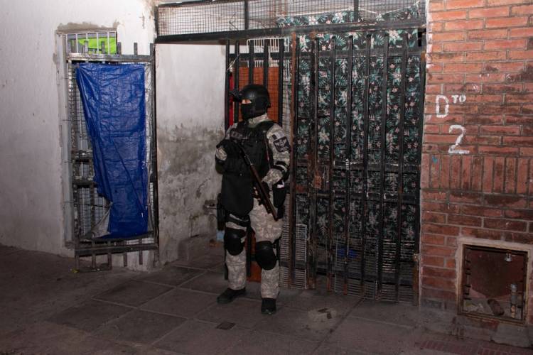 CIUDAD DE CÓRDOBA: CAE PAREJA QUE VENDÍA DROGAS EN VILLA PÁEZ