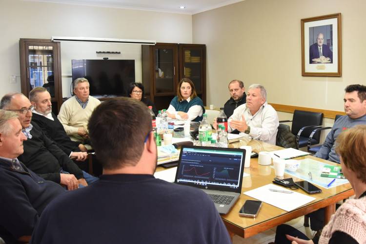 CLOACAS SECTOR SUR: AVANZA LA CONCRECIÓN PARA LA CONEXIÓN DOMICILIARIA