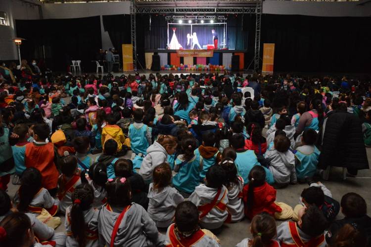 ARROYITO CELEBRÓ EL DÍA DE LOS JARDINES DE INFANTES ¡A PURA DIVERSIÓN!
