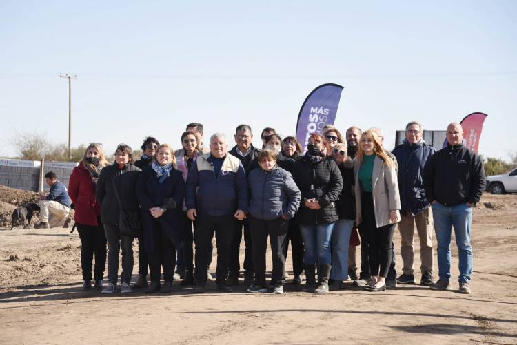 AVANZA CON FUERZA LA CONSTRUCCIÓN DE LAS NUEVAS VIVIENDAS MUNICIPALES