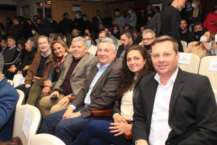 EL INTENDENTE BENEDETTI JUNTO AL NUEVO RECTOR DE LA UNC JHON BORETTO