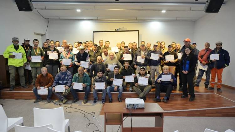 SE REALIZÓ POR CUARTO AÑO CONSECUTIVO EL CURSO HABILITANTE DE PODA Y EXTRACCIÓN PARA EL ARBOLADO URBANO