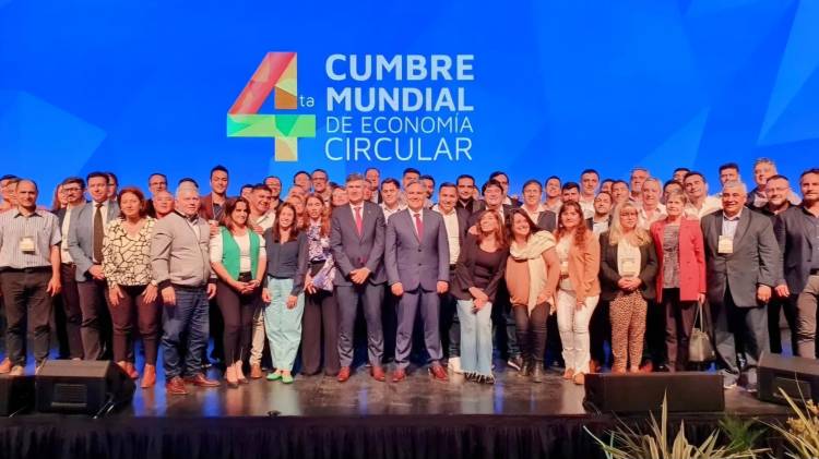 EL INTENDENTE BENEDETTI RENUEVA SU COMPROMISO CON LA ECONOMÍA CIRCULAR